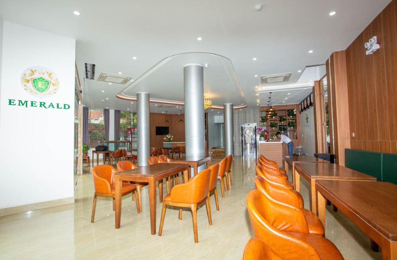 Emerald Hotel Cat Ba Dong Khe Sau Exterior foto