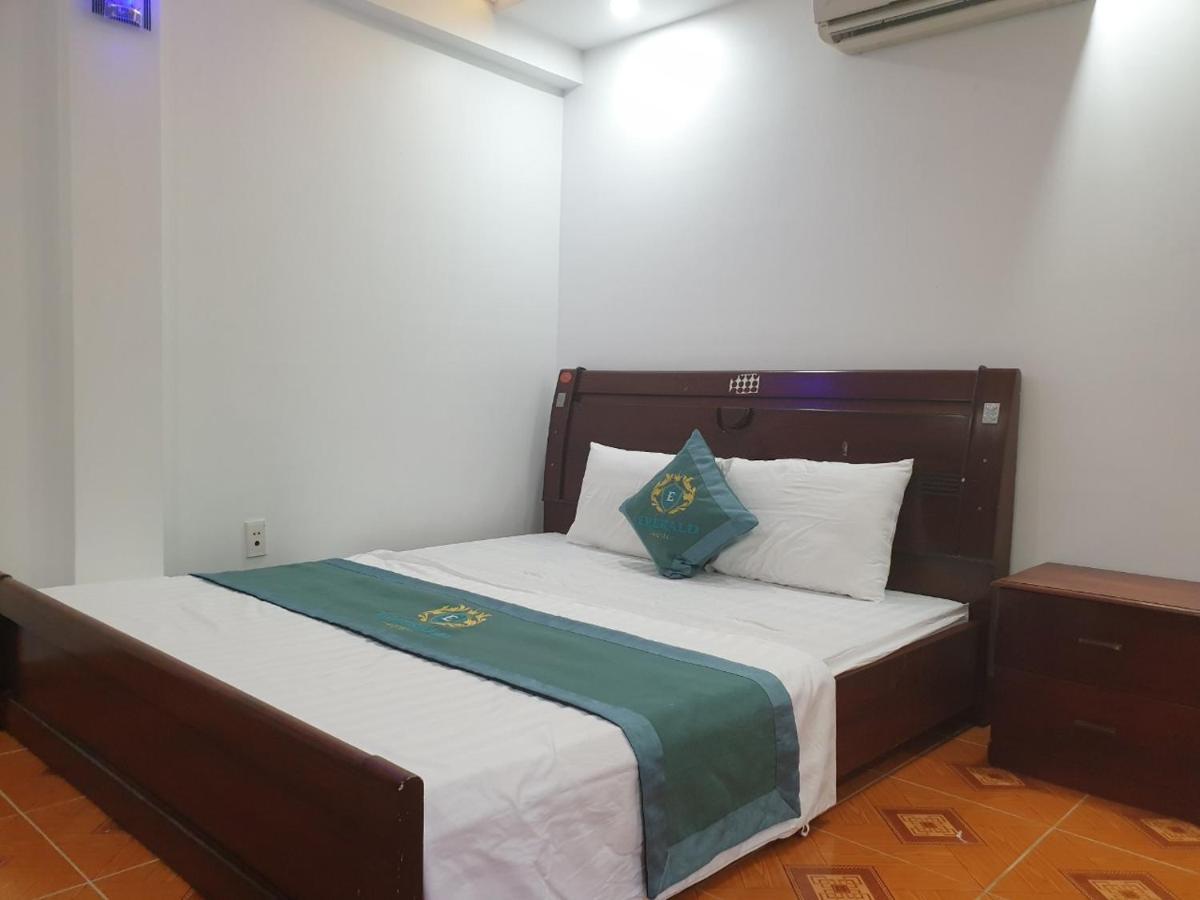 Emerald Hotel Cat Ba Dong Khe Sau Exterior foto
